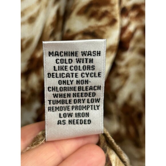 Counterparts Animal Print Wrap Style Blouse With 3/4 Sleeves Sz Small - Picture 9 of 11